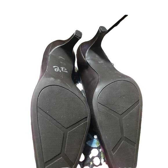 Vintage Etienne Aigner E-Labelle Brown Leather Kitten Herl Pumps Size 8M - Picture 4 of 7